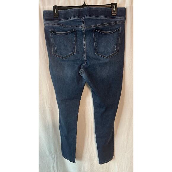 Old Navy Rockstar Jeggings Women's Size 18 Dark Wash Blue Distressed Denim - Picture 2 of 3